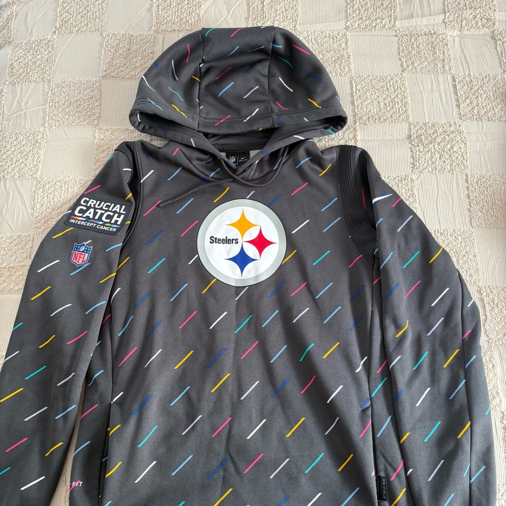 Pittsburgh Steelers Women’s Crucial Catch Hoodie